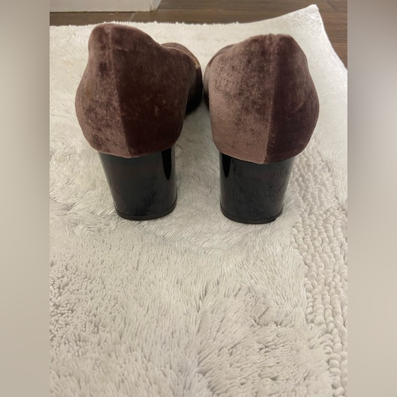 I.Crew Velvet Pumps - Picture 2 of 5